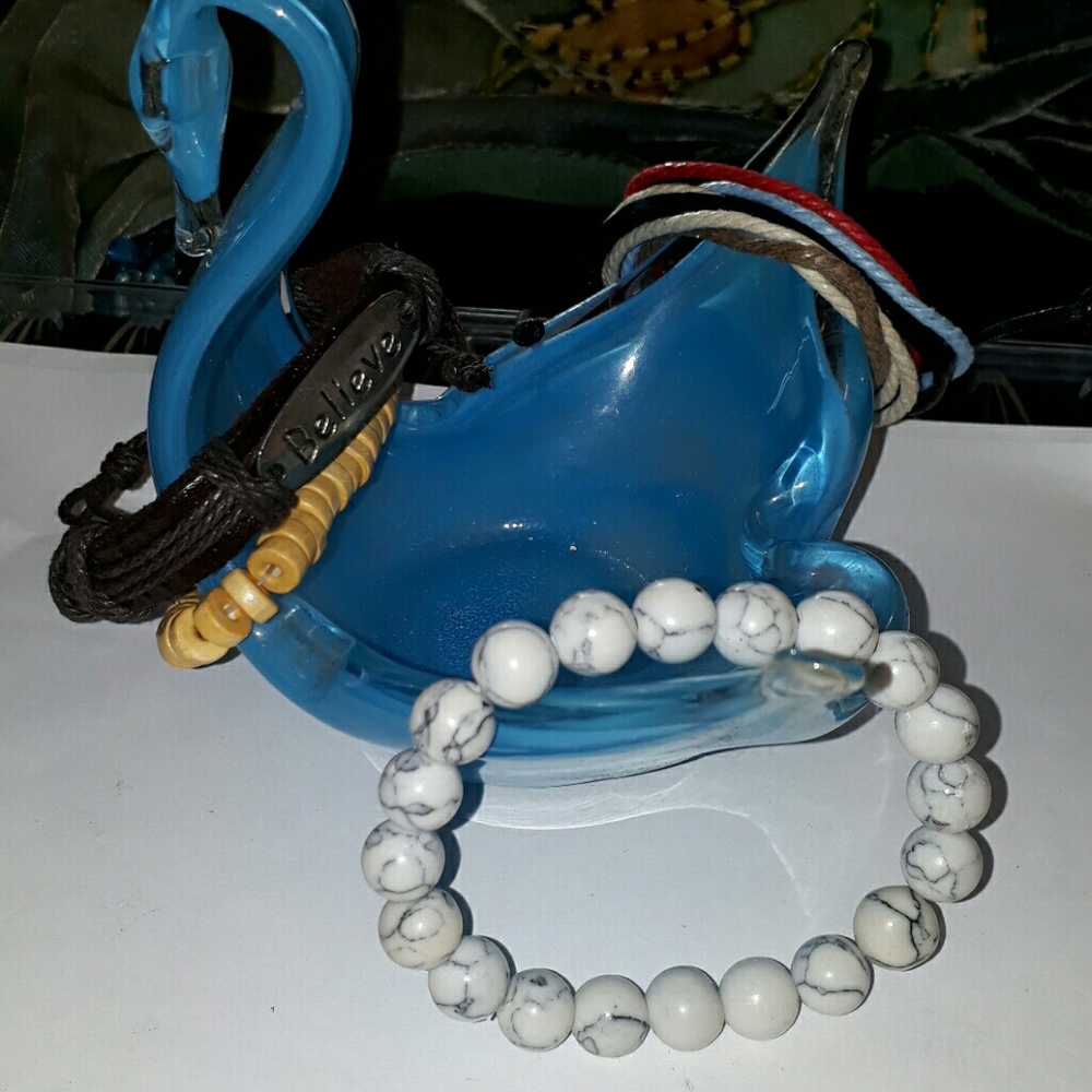 SET OF 4 BRACELETS